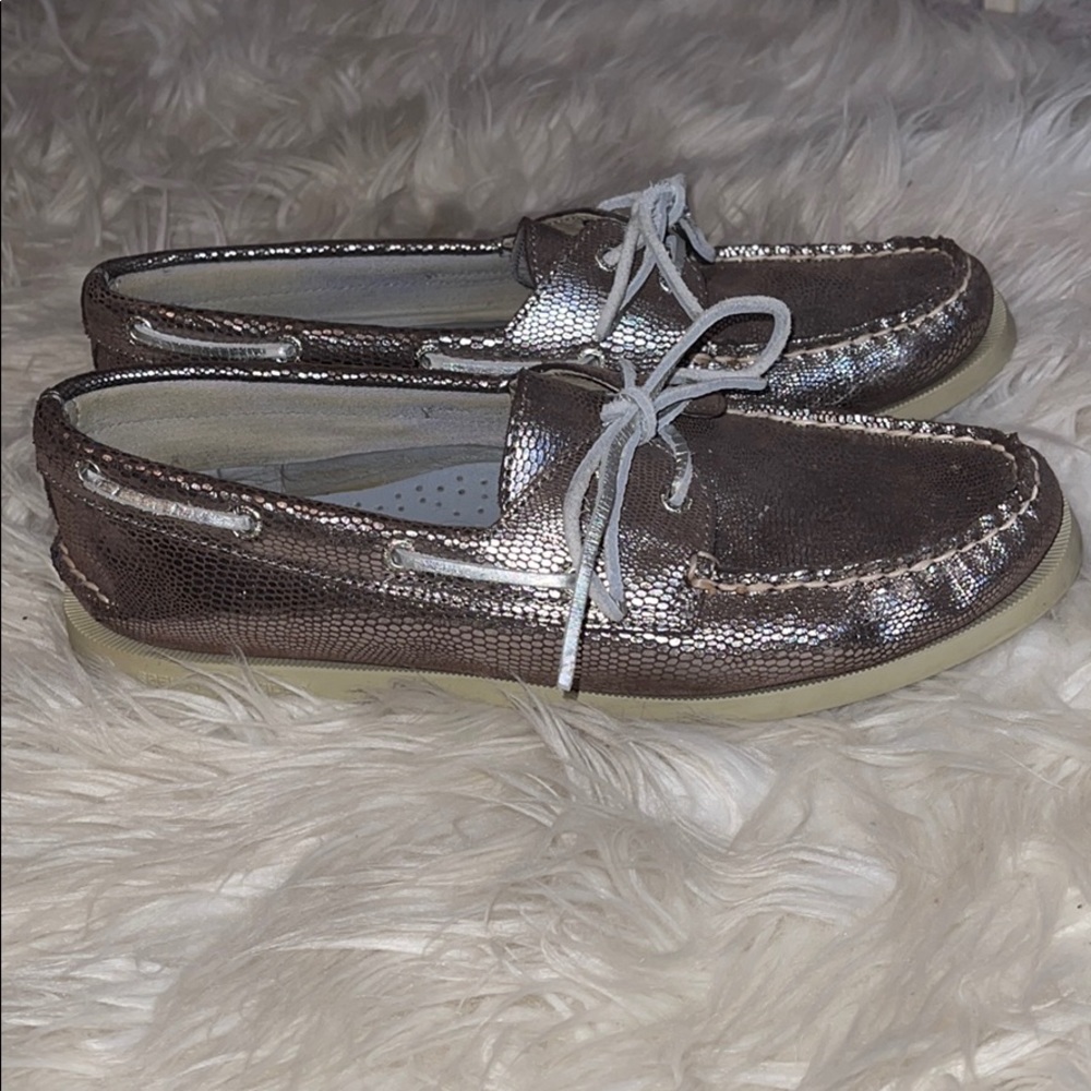 Women’s Sperry Topsiders